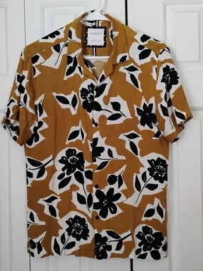 Denim & Flower Mustard Short-Sleeve Floral Button-Down Shirt Sz S